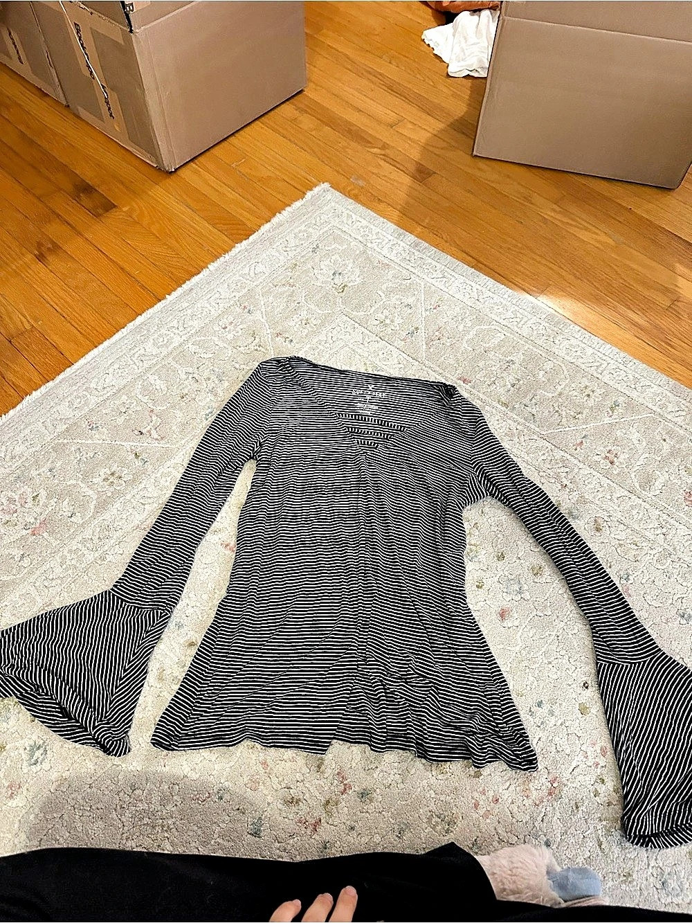Y2K AEO Striped Long Sleeve Top in Black & White Size XS